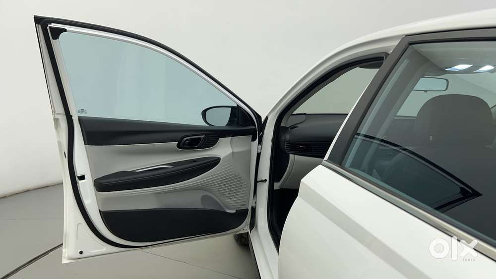 Hyundai New I20 1.2 Asta Mt, 2024, Petrol