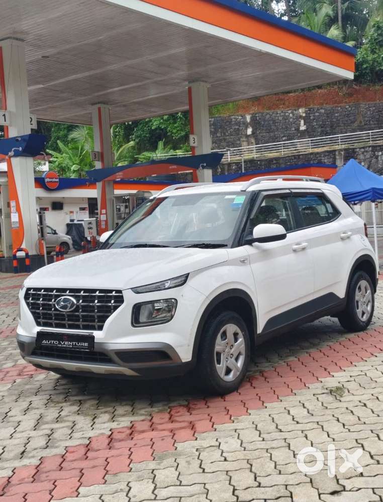 Hyundai Venue S Turbo, 2020, Petrol