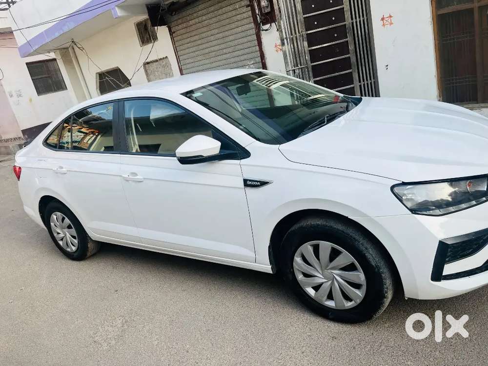 Skoda Slavia 2022 Petrol Well Maintained