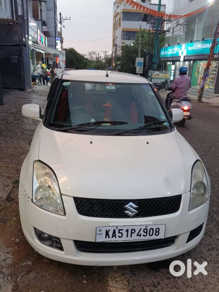 Mint Condition Swift Zxi White Colour 2008 2nd Owner For Sale