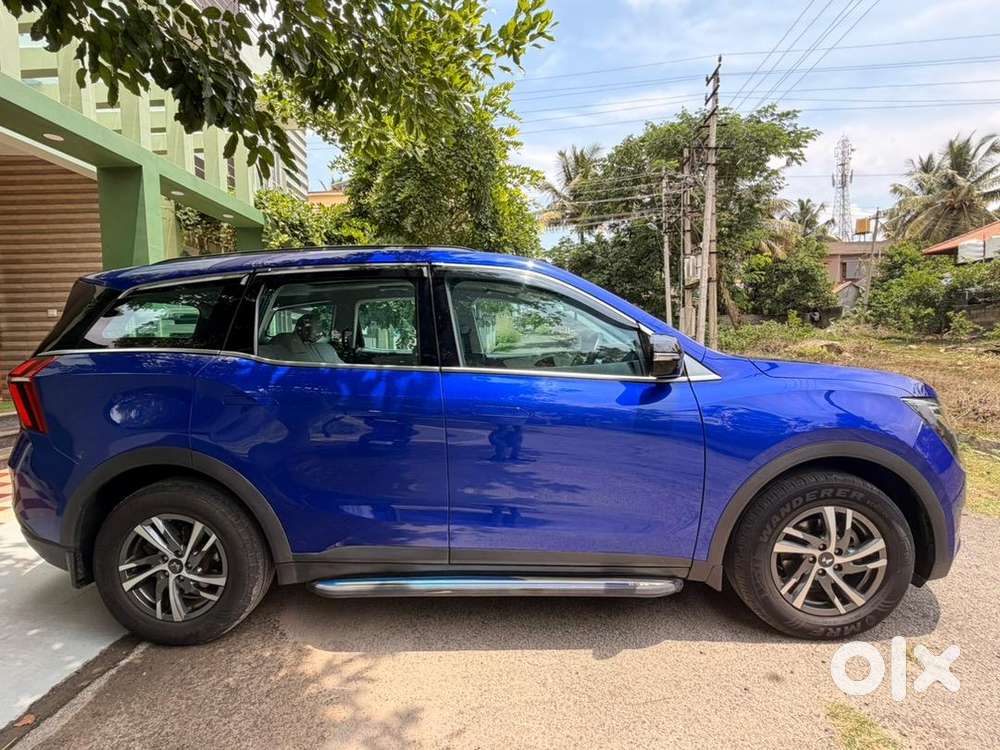 Mahindra Xuv700 2023 Diesel Well Maintained
