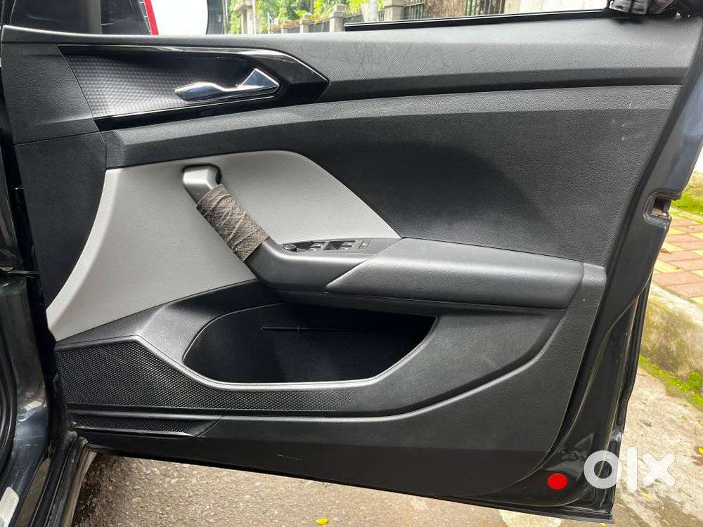 Skoda Kushaq 1.0 Tsi Style At, 2022, Petrol