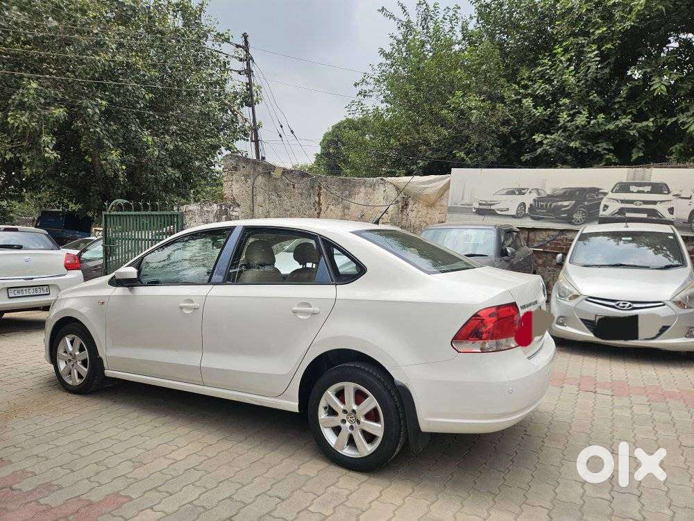 Volkswagen Vento Ipl Ii Petrol Highline At, 2011, Petrol