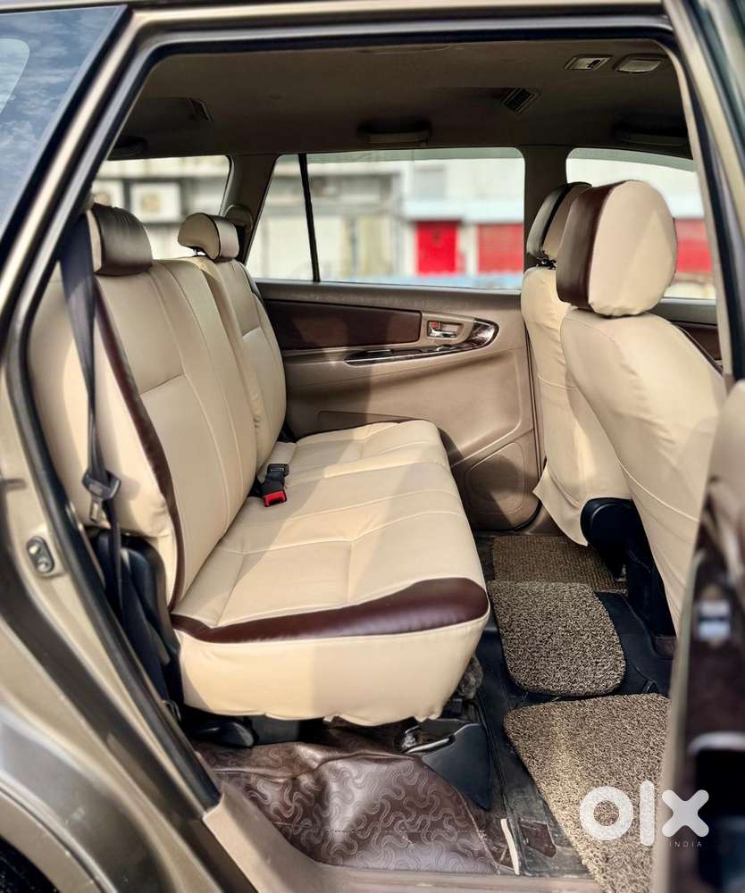 Toyota Innova 2.5 V 7 Str, 2015, Diesel