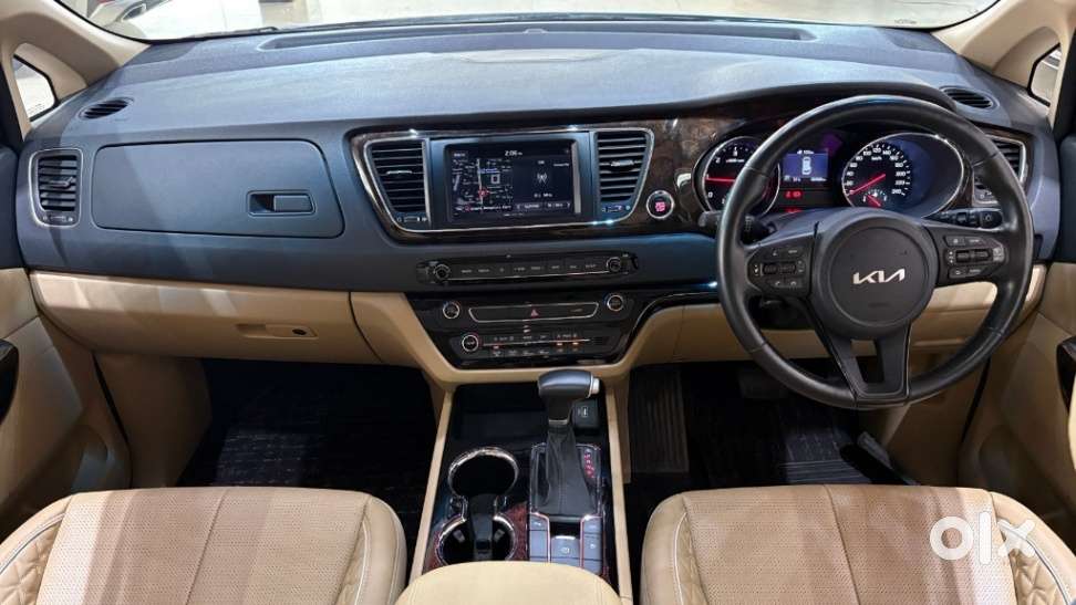 Kia Carnival Limousine Plus 7 Str, 2023, Diesel