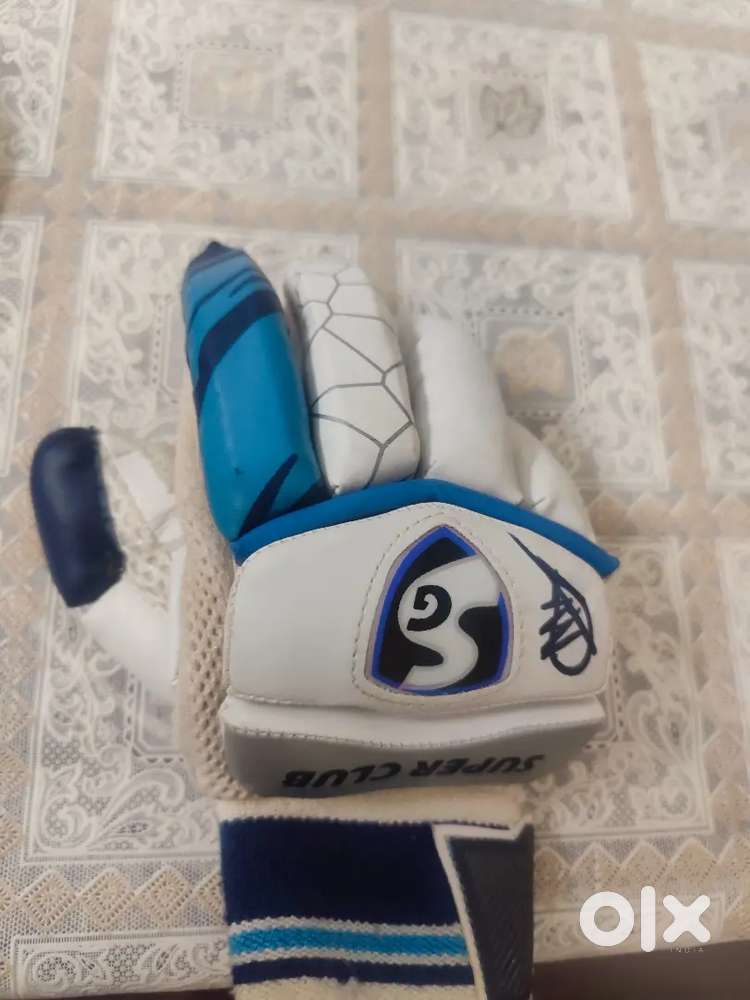 Sg super club cricket batting gloves