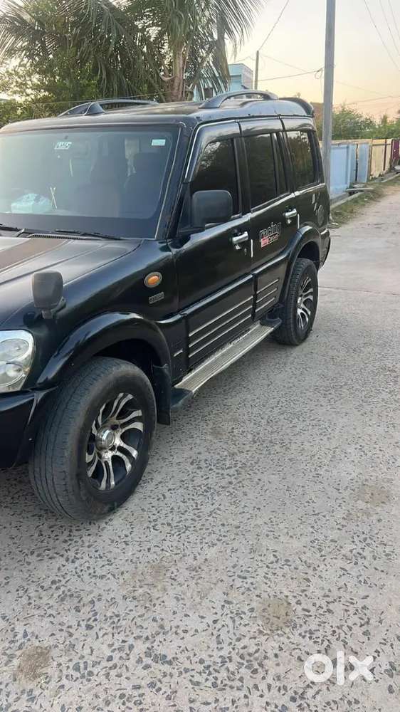 Modified Scorpio With Branded Alloy Wheels And Turbo Ac Life Upto 2031