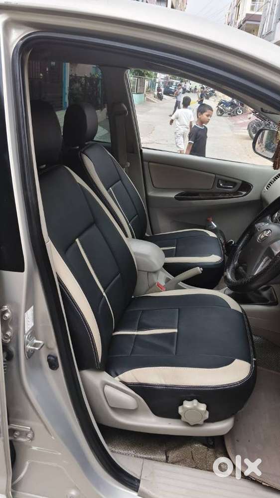 Toyota Innova 2.5 V 7 Str, 2013, Diesel
