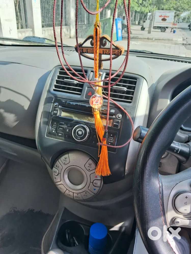 Nissan Sunny 2014