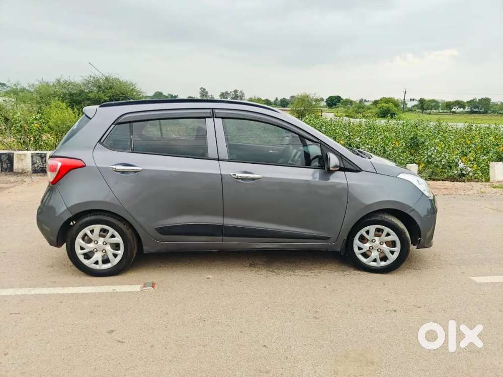 Hyundai Grand I10 2017 Petrol Well Maintained