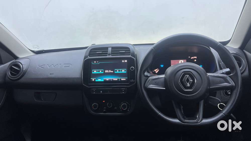Renault Kwid 1.0 Rxt Amt, 2022, Petrol