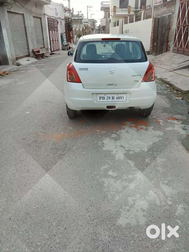 Maruti Suzuki Swift 2011 Diesel 100000 Km Driven