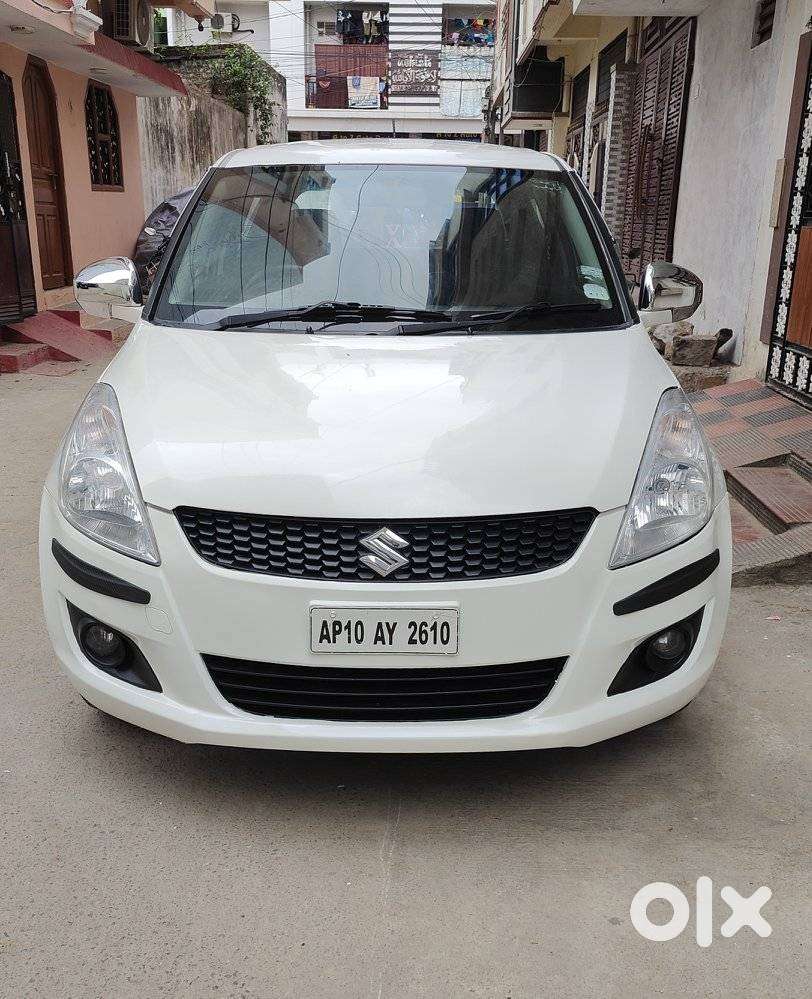 Maruti Suzuki Swift Lxi Optional-o, 2011, Petrol