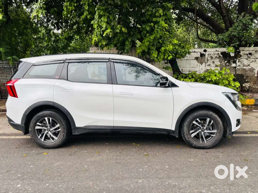 Mahindra Xuv700 2.2 Ax 5 Diesel At 7 Str, 2023, Diesel