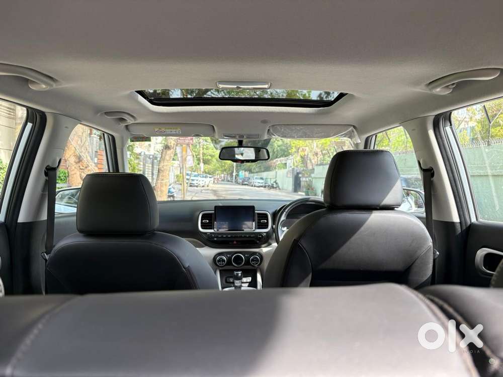 Hyundai Venue 1.0 Sx (o) Turbo Dct, 2023, Petrol