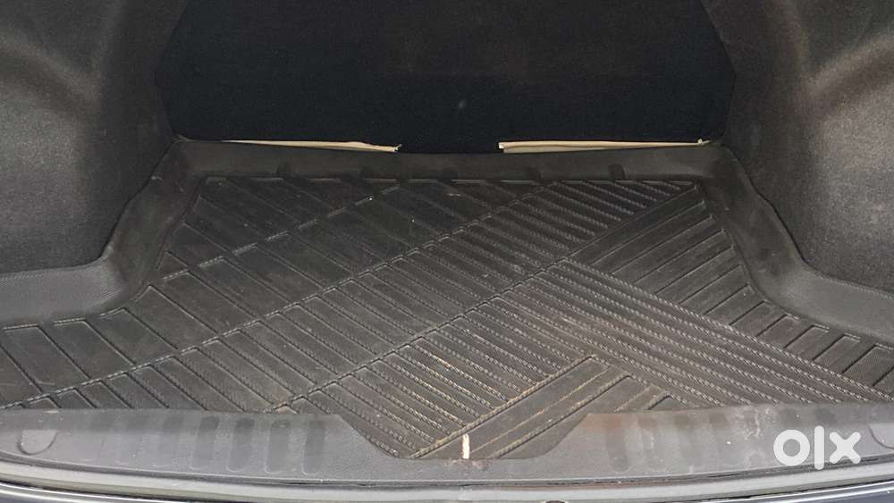 Maruti Suzuki Ciaz 1.5 Zeta Shvs Mt, 2022, Petrol