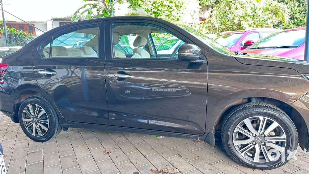 Honda Amaze Vx 1.2 Petrol Cvt, 2023, Petrol