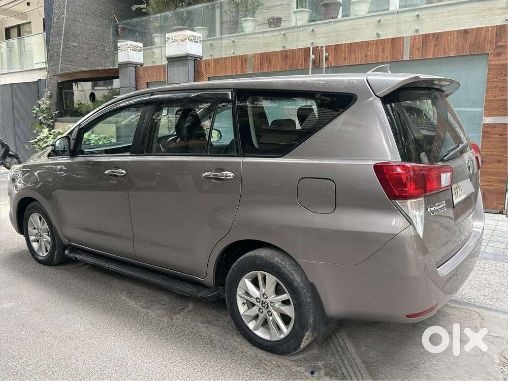 Toyota Innova Crysta 2.8 Gx At 8 Seater, 2018, Diesel