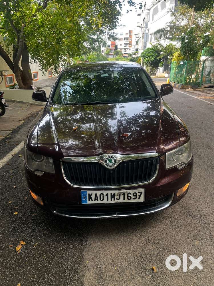 Skoda Superb Elegance 2012