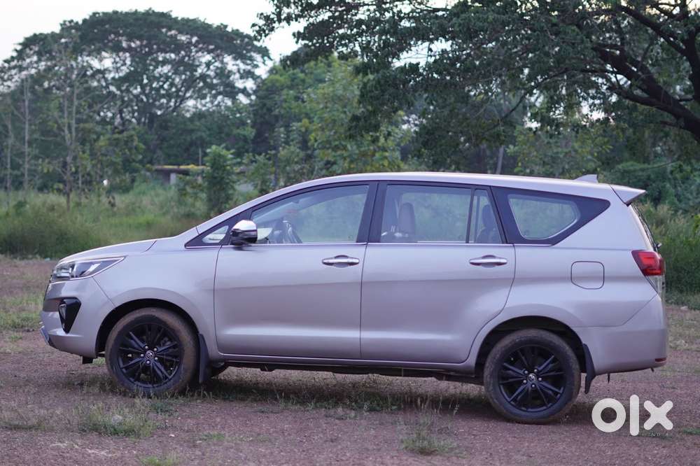 Toyota Innova Crysta 2.8 Z, 2016, Diesel