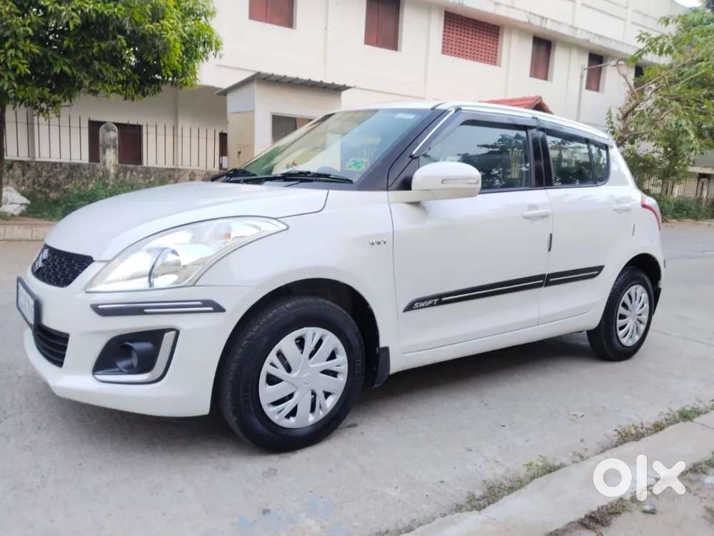 Maruti Suzuki Swift Vxi, 2017, Petrol