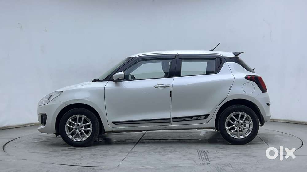 Maruti Suzuki Swift 1.3 Zxi, 2021, Petrol
