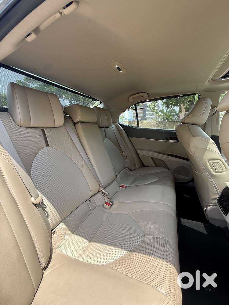 Toyota Camry 2.5 Hybrid, 2022, Petrol