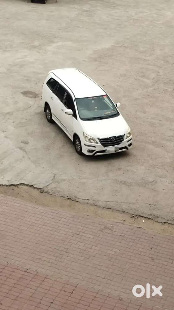 Toyota Innova 2014 Diesel 7-seater Manual