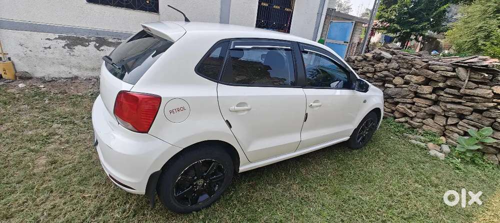 Volkswagen Polo Petrol /cng