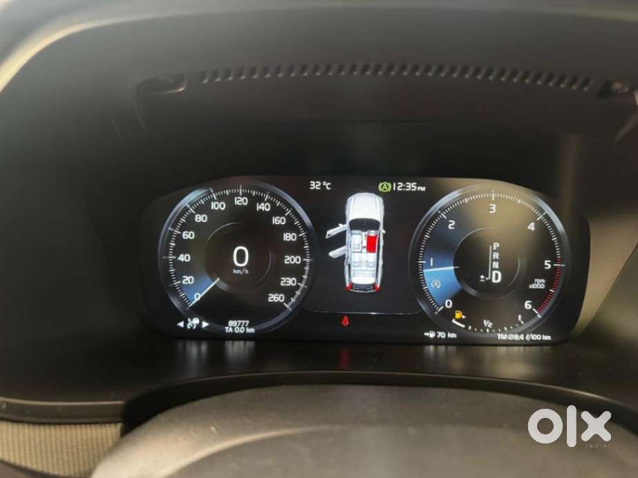 Volvo V90 Cross Country D5 Inscription, 2018, Diesel