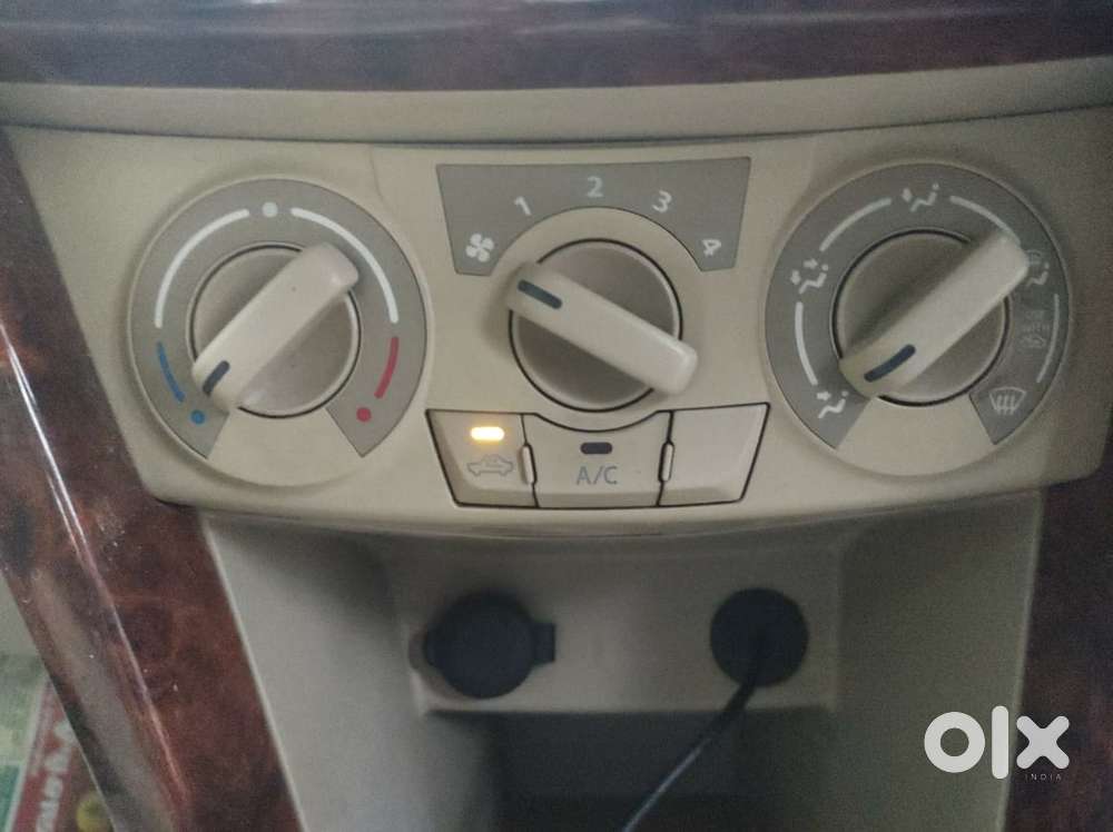 Maruti Suzuki Dzire 1.2 Vxi, 2016, Petrol