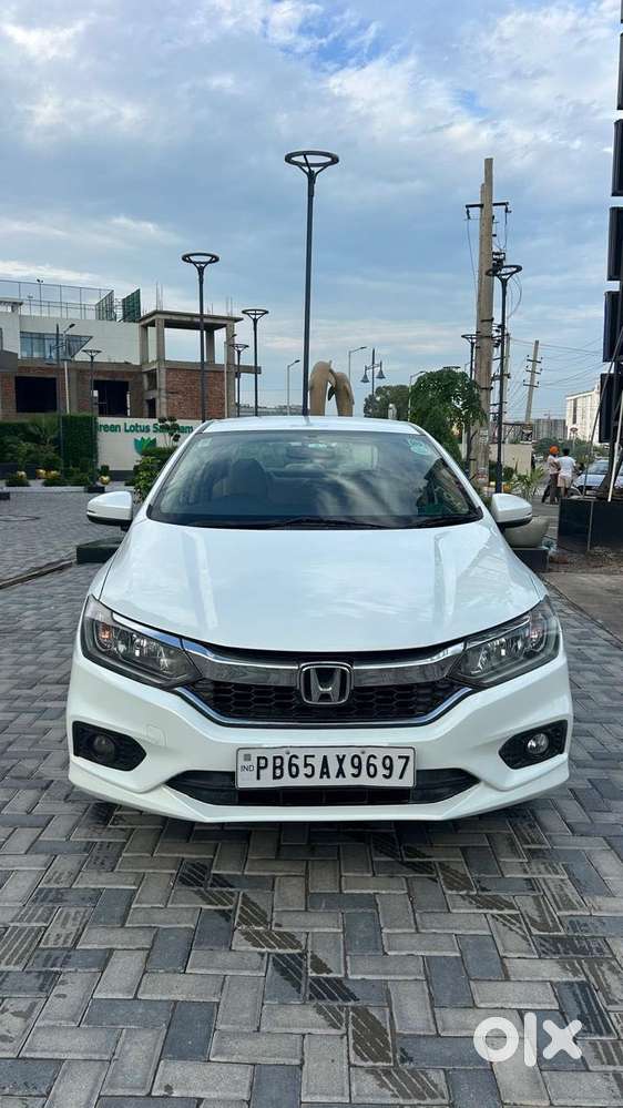 Honda City I-vtec V, 2020, Petrol