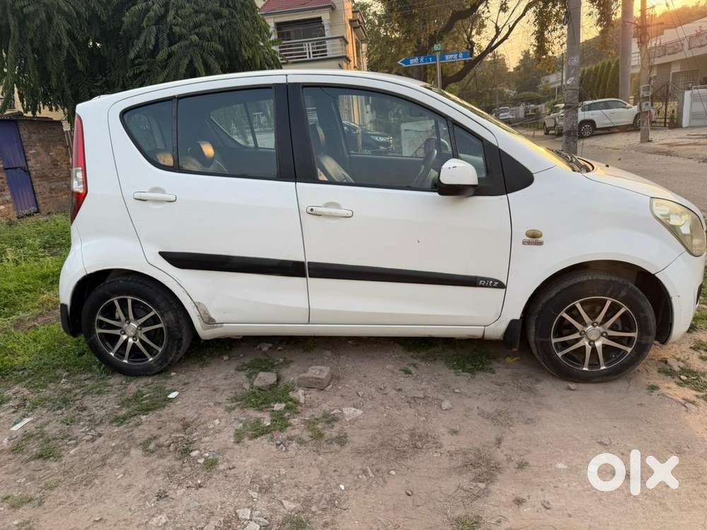 Maruti Suzuki Ritz 2010 photo 3