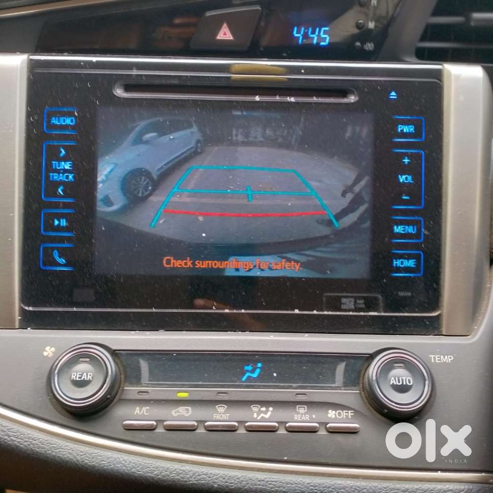 Toyota Innova Crysta 2.8 Zx At 7 Seater, 2016, Diesel