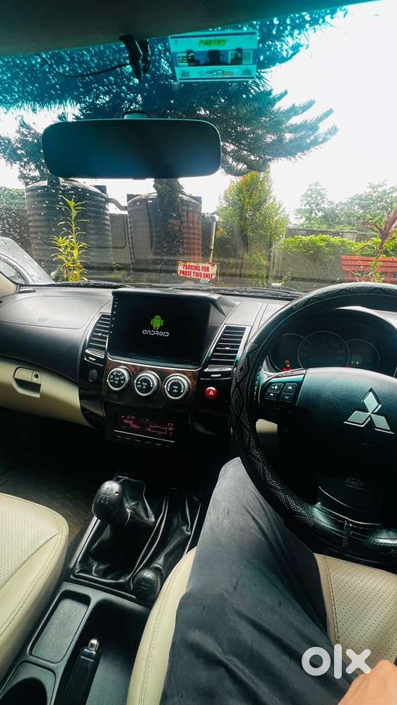 Mitsubishi Pajero Sport 2014