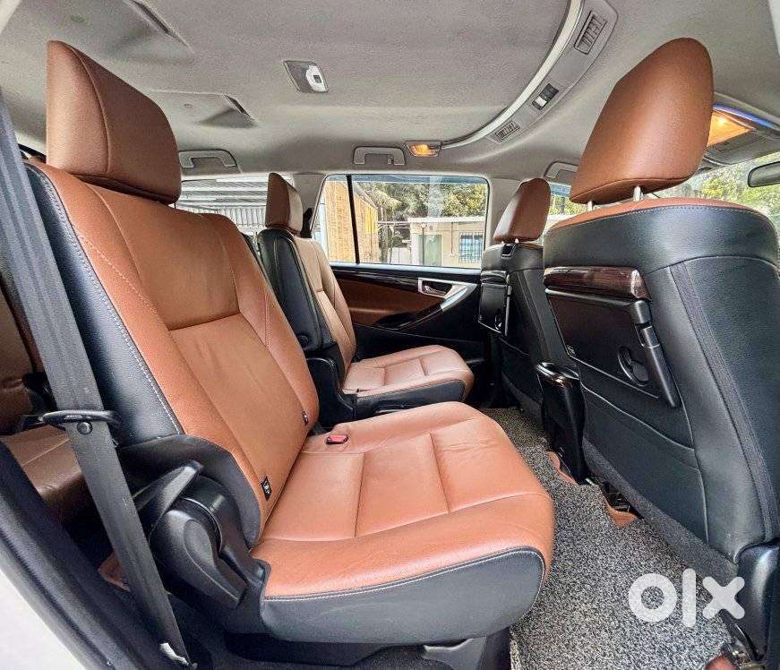 Toyota Innova Crysta