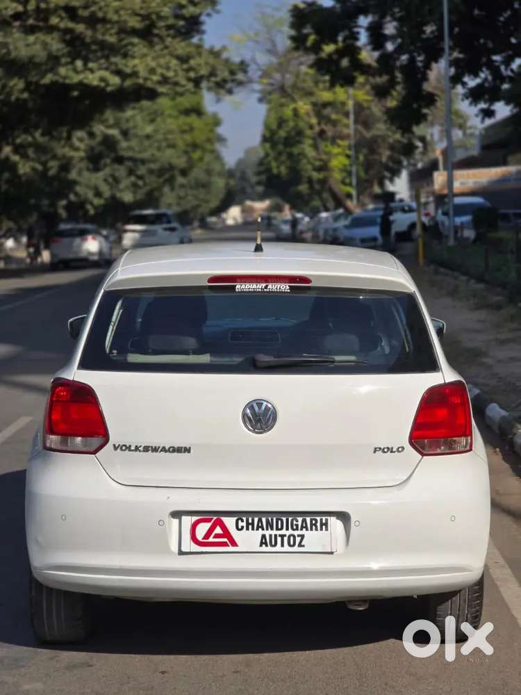 White Gloosy Coloured Polo