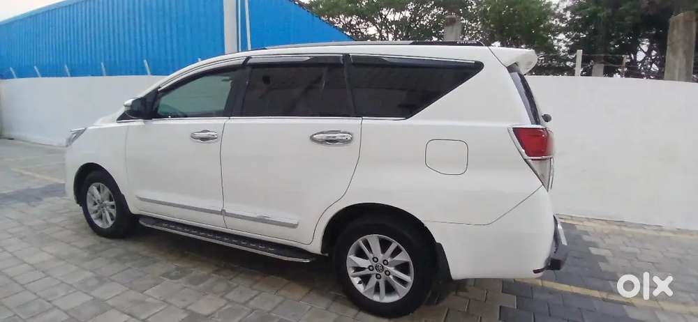 Toyota Innova Crysta 2019