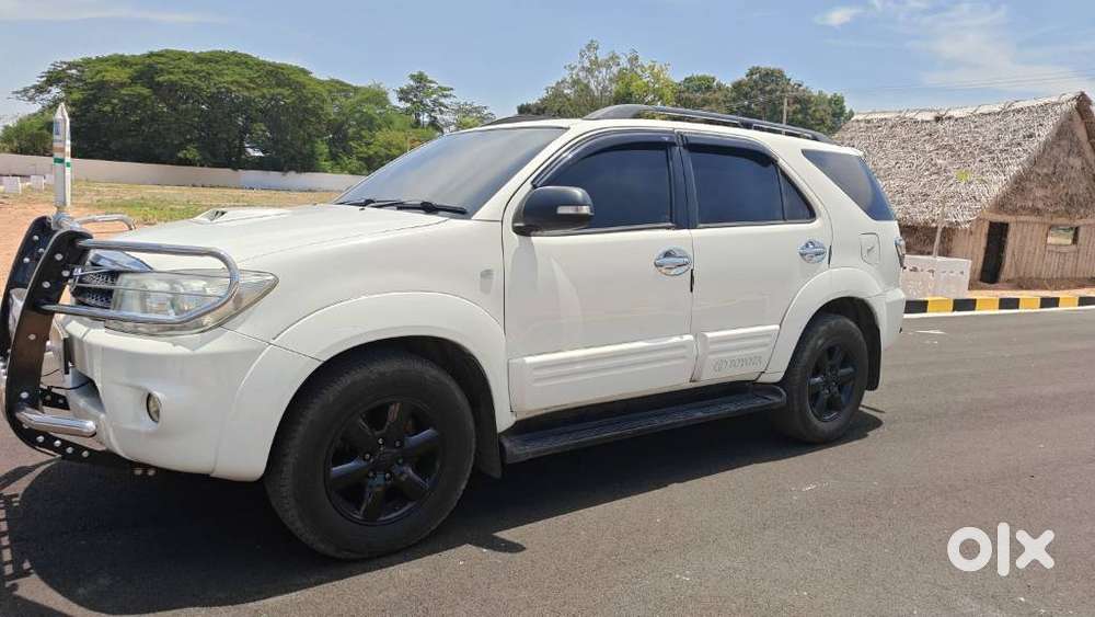 Toyota Fortuner 4x4 Mt, 2011, Diesel