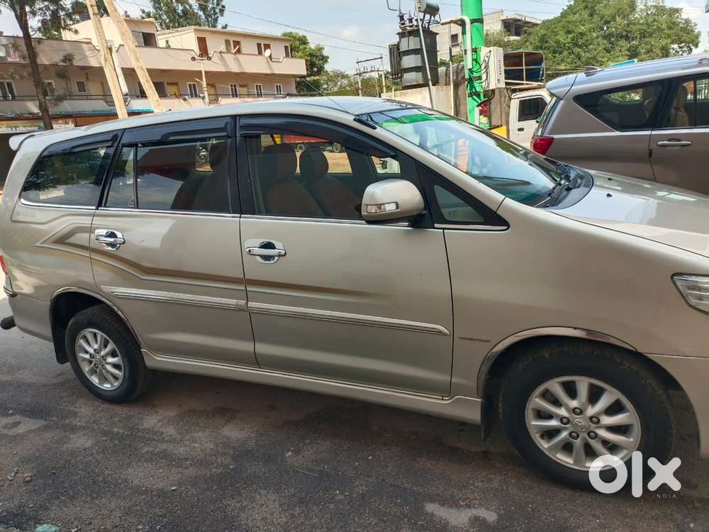 Toyota Innova 2.5 Vx 2012 Excelent Condition