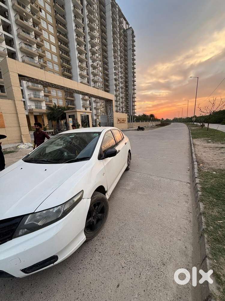 Honda City Zx 2012 Cng & Hybrids Good Condition