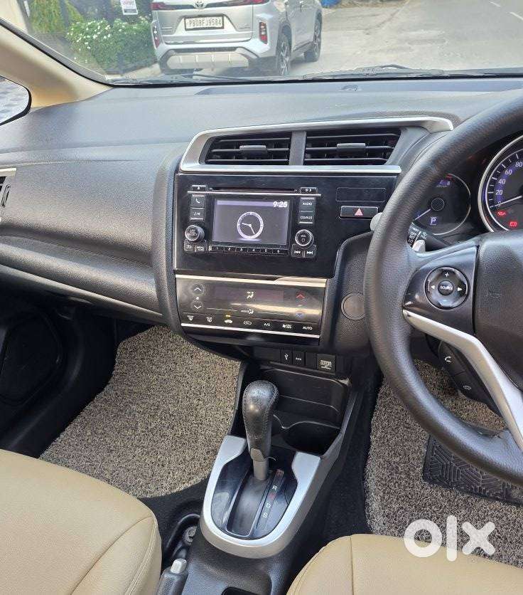 Honda Jazz 1.2 V At I Vtec, 2016, Petrol