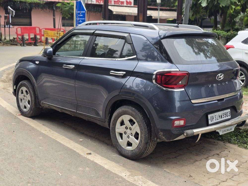 Hyundai Venue S Turbo, 2022, Petrol