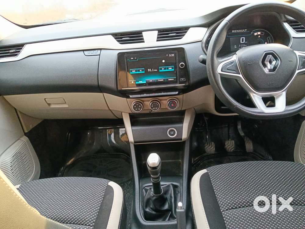 Renault Triber Rxz, 2019, Petrol