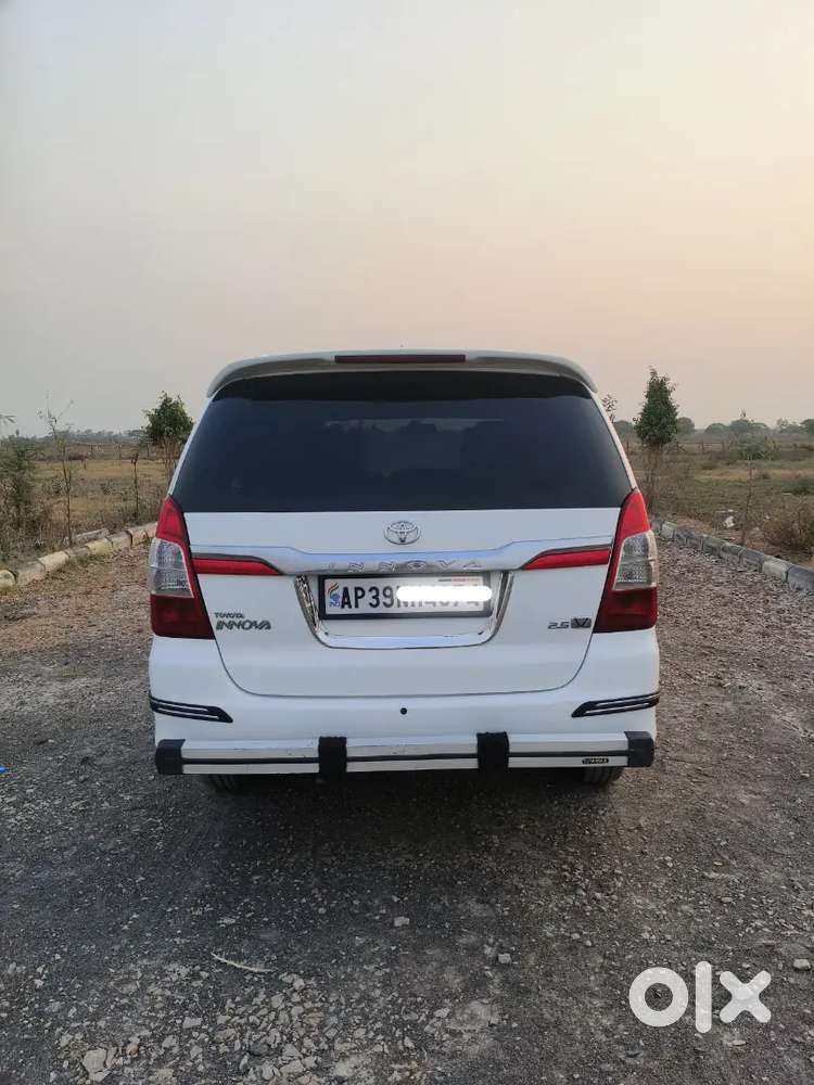 Toyota Innova 2015 Diesel 164550 Km Driven