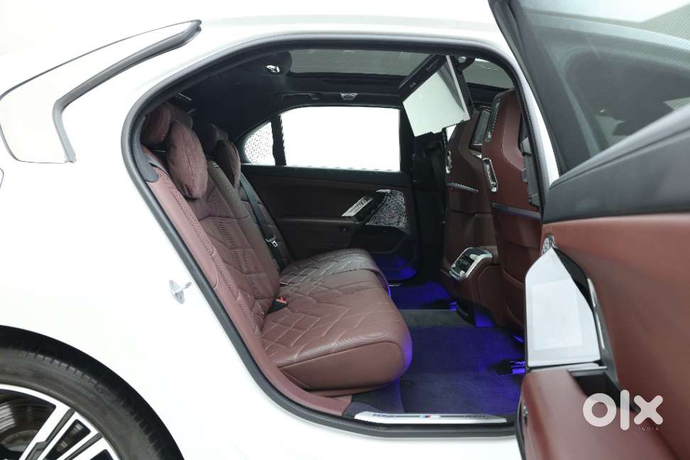 Bmw I7 Xdrive60, 2025, Electric