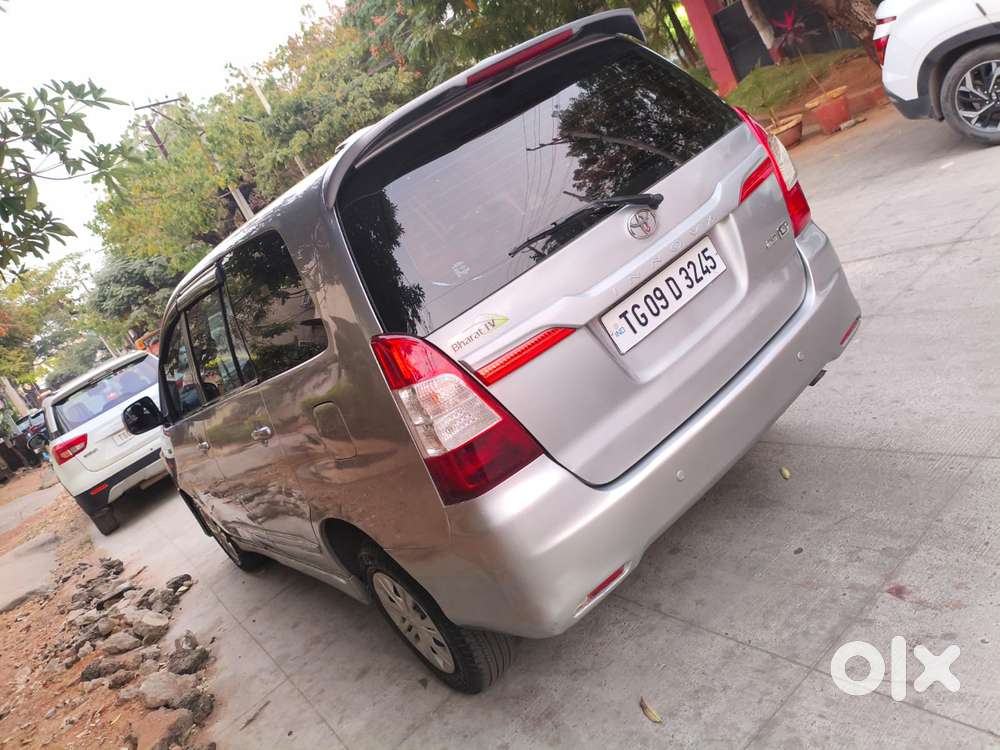 Toyota Innova 2.5 G (diesel) 7 Seater, 2016, Diesel