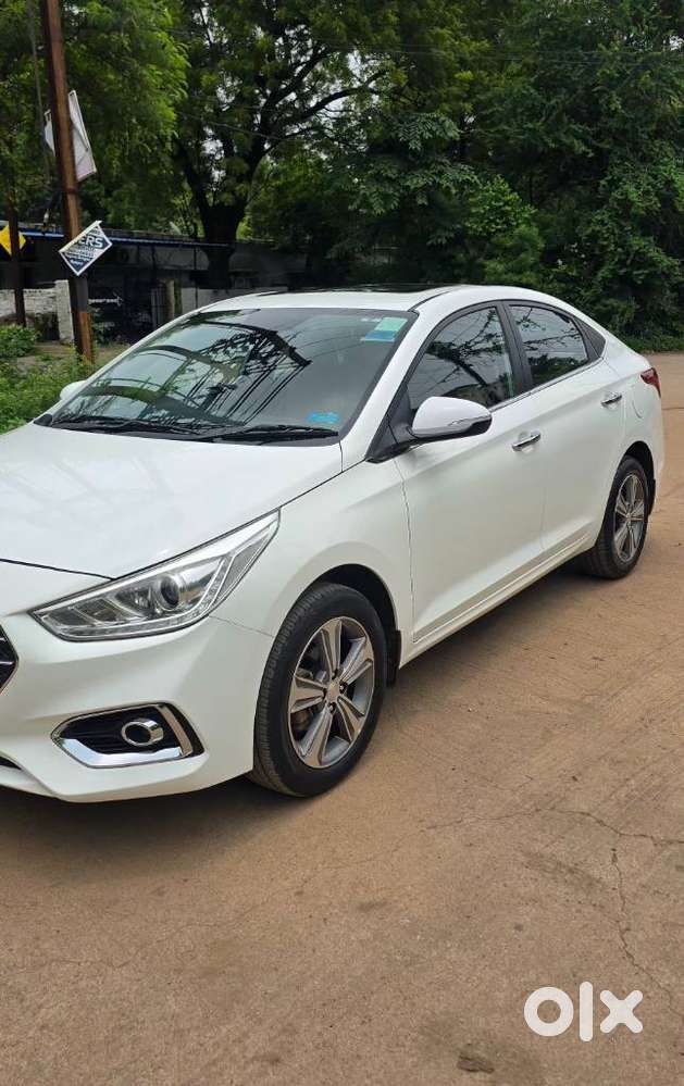 Hyundai Verna 1.6 Sx (o) Vtvt, 2019, Petrol