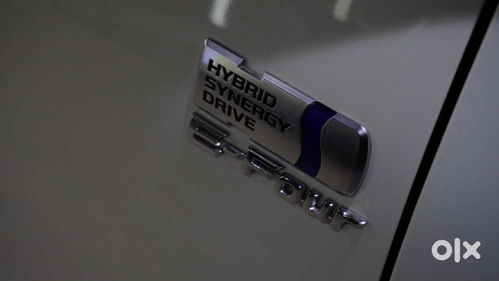 Toyota Vellfire 2.5 Hybrid, 2022, Petrol
