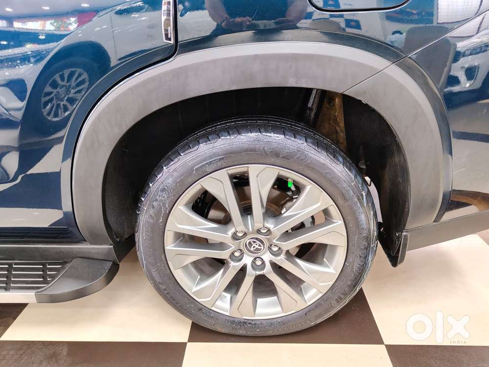 Toyota Innova Hycross 2.0 Zx Hybrid 7 Str, 2024, Electric